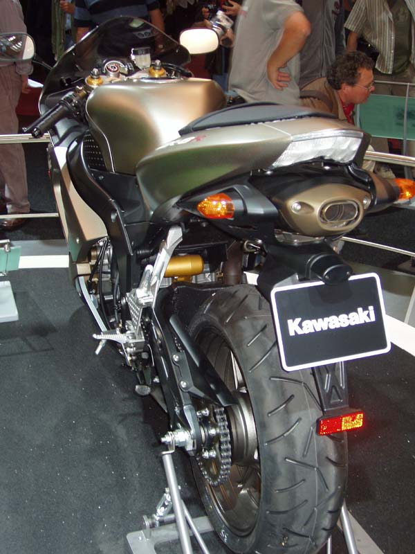 Kawasaki ZX-6 2