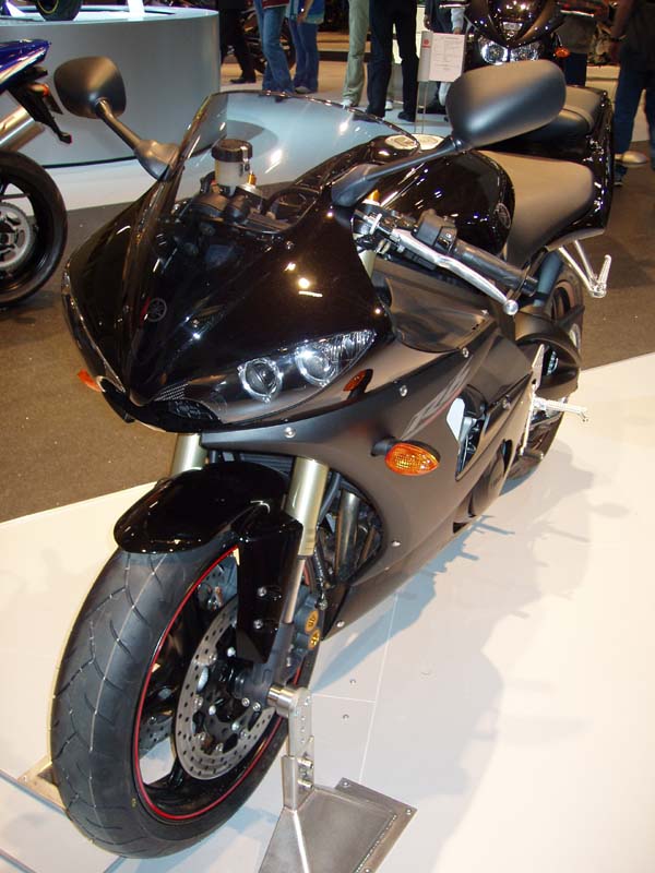 Yamaha R6 2